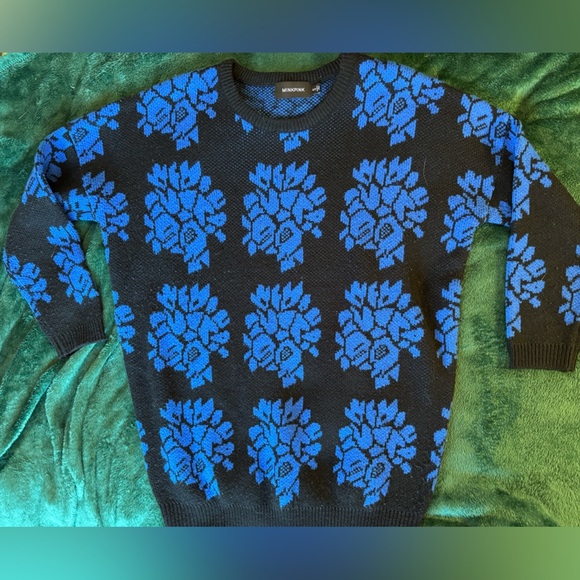 GORGEOUS Mink Pink Sweater blue and black size Small - Picture 1 of 5